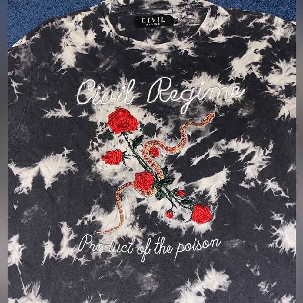 Civil Regima large tie dye black and white tee with roses